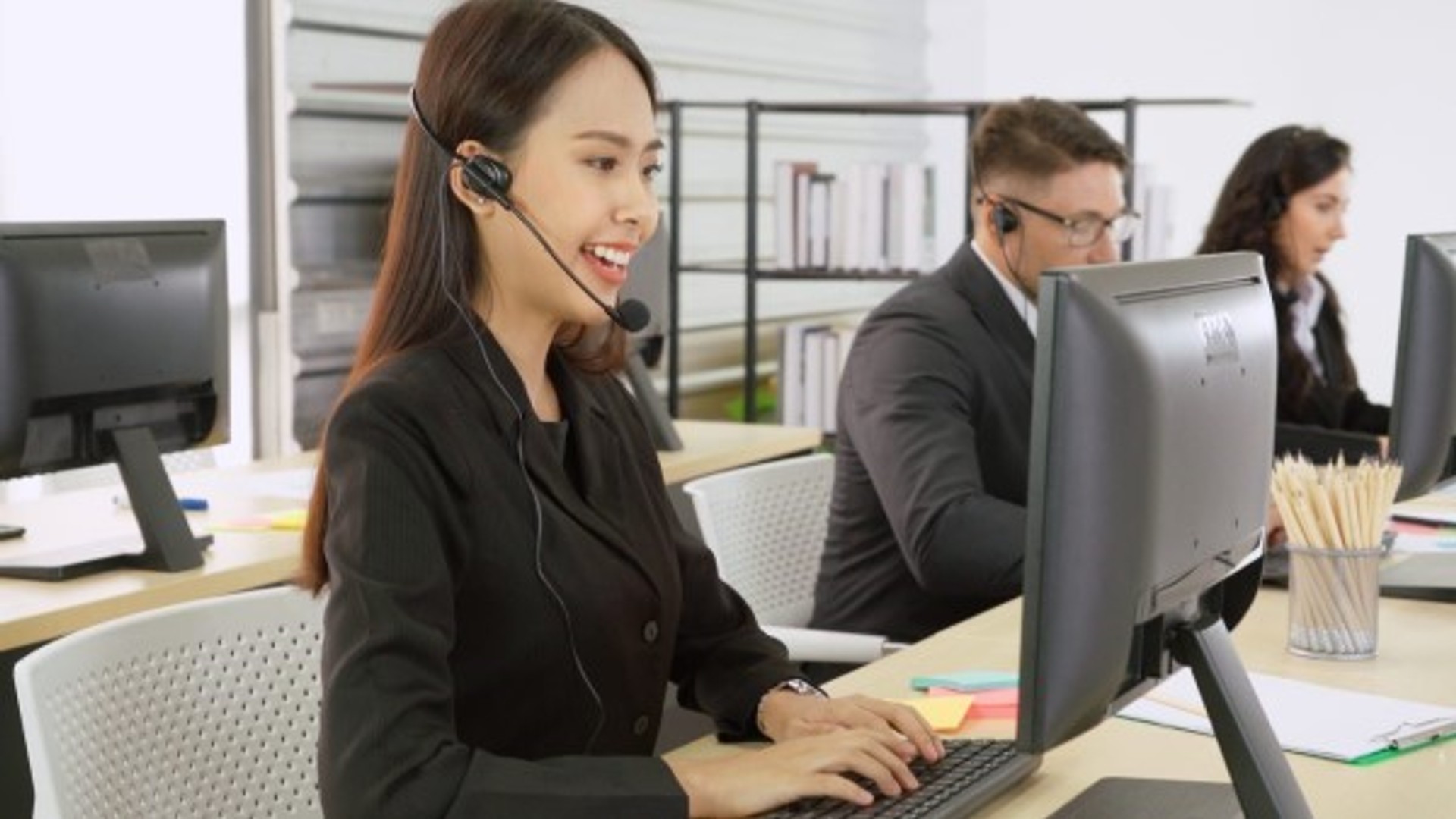 Fabet Hỗ Trợ Khách Hàng Chuyên Nghiệp