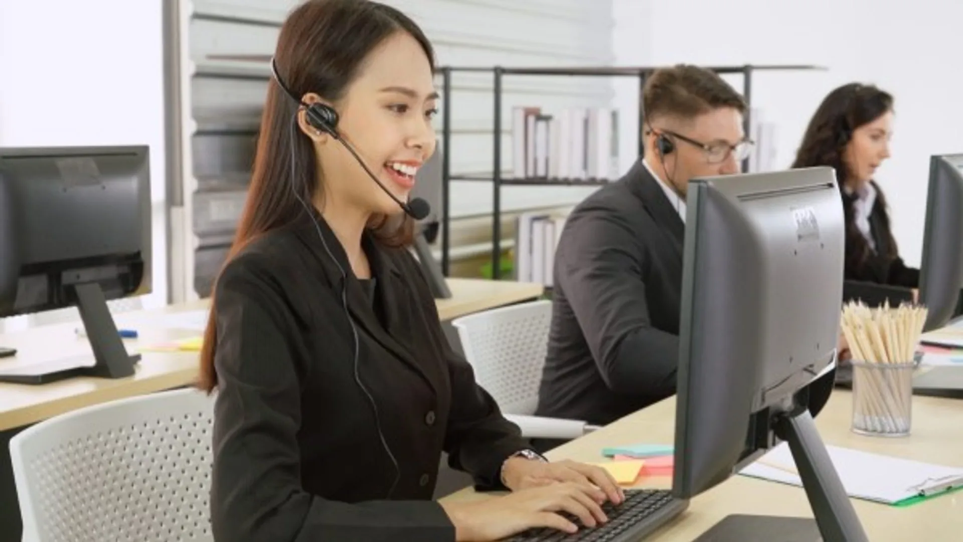 Fabet Hỗ Trợ Khách Hàng Chuyên Nghiệp